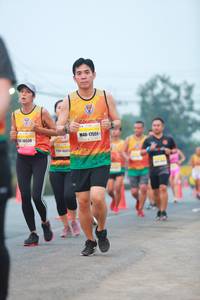 BIB: 17551, 0530, 10425
                            <button type="button" onclick="openModal(10078148)" class="btn btn-primary btn-sm float-right btn-popup" data-toggle="modal" data-target=".modal-high-quality">
                        <i class="fas fa-shopping-cart"></i> Add to Cart
                    </button>
                                            <button type="button" onclick="isThisMe(10078148, true)" class="btn btn-success btn-sm float-right btn-popup btn-isme hidden" data-toggle="tooltip" data-placement="bottom" title="นี่คือรูปของคุณใช่ไหม คลิกที่นี่เพื่อเอาเข้าอัลบั้ม">
                        <i class="fas fa-plus"></i> Add to album
                    </button>
                    <button type="button" onclick="isThisMe(10078148, false)" class="btn btn-warning btn-sm float-right btn-popup btn-isnotme hidden">
                        <i class="fas fa-ban"></i> Remove from album
                    </button>